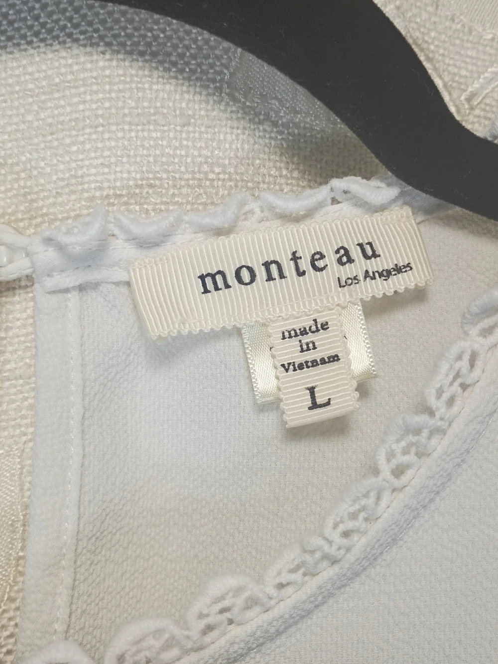 Monteau Los Angeles White Lace Peplum Blouse Size L